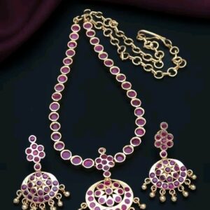 Premium Quality Necklace With FRee Earring Hover Image